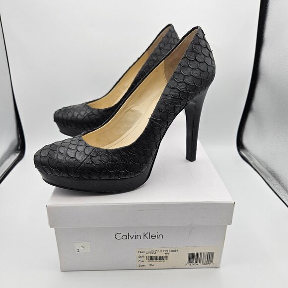 Calvin Klein Kendall Fish Skin Black Heels Size 9 - Picture 1 of 9